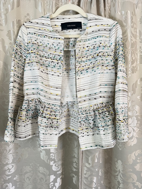 Zara Jackets & Blazers - Zara cream textured jacket with green and teal accents/E067